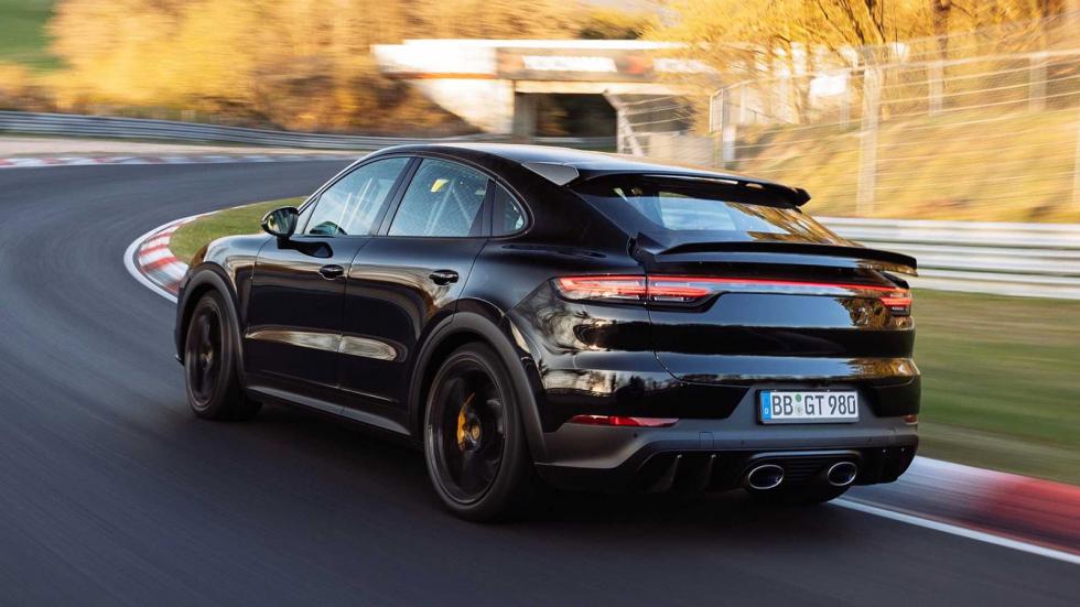 Η «καυτή» Porsche Cayenne Coupe έγραψε ιστορία στο Ring